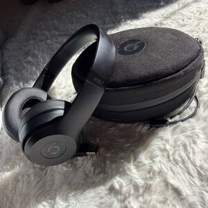 Solo3 Wireless Headphones - Black